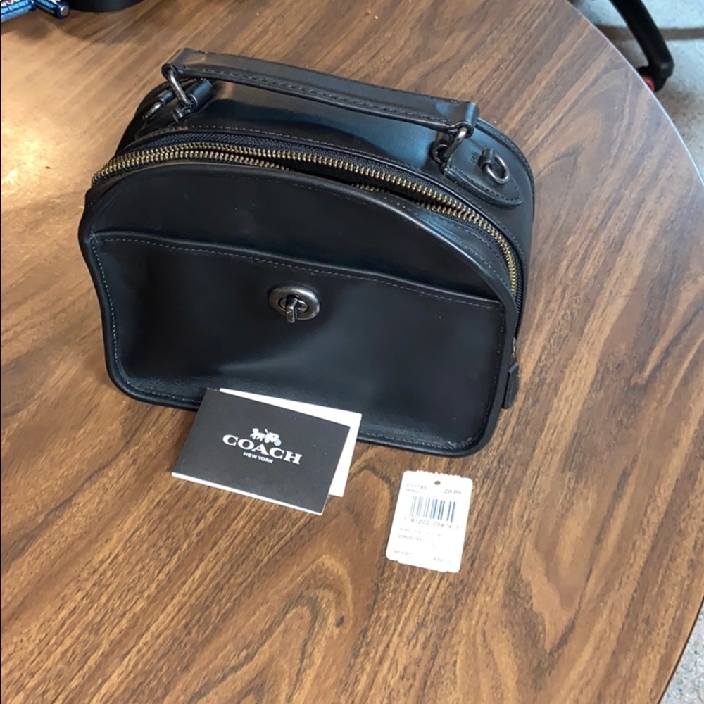 Authentic COACH Lunch Pale handbag